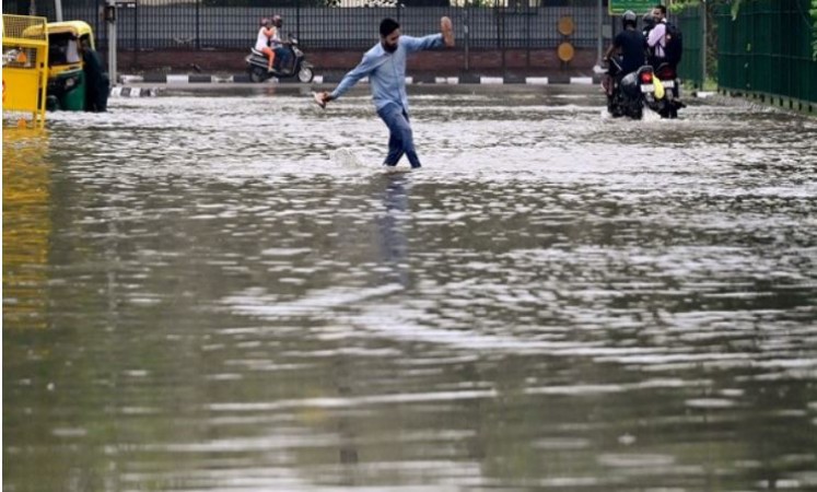 Delhi Police Enforces Prohibitory Orders as Yamuna River Swells