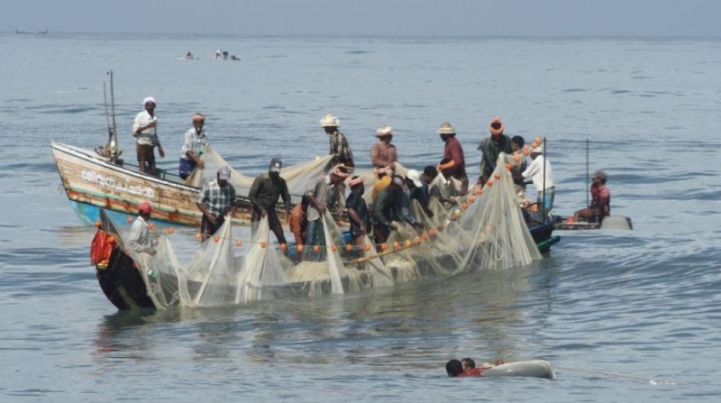 Sri Lankan navy chases near Kachchativu ”- Rameswaram fishermen accused