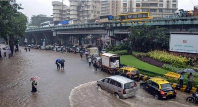 Mumbai:  Rain Fury kills 33 people; Rail, Road hits hard