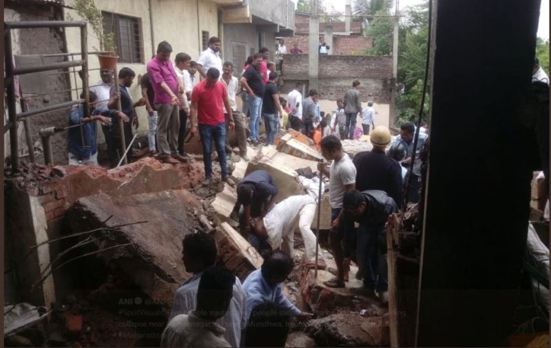 30-year-old building in Pune collapsed: A child suspected to be trapped under debris