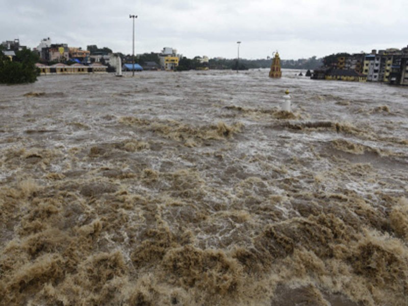 heavy Flood rising in River Godavari