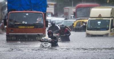#MumbaiRains: Intense Downpours Make Maharashtra India's Wettest Region; IMD Issues Red Alert