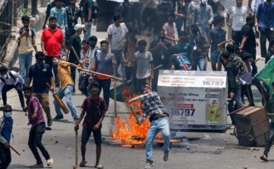 6,700 Indian Students Return Amid Violent Clashes in Bangladesh