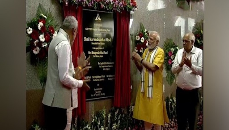 PM inaugurates  Sabar Dairy projects  at Gadhoda Chowki, Gujarat