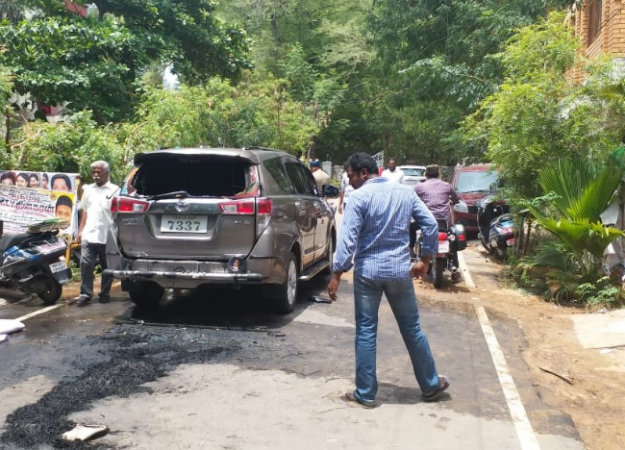 TTV Dhinakaran survived a petrol bomb attack, driver got injured highly