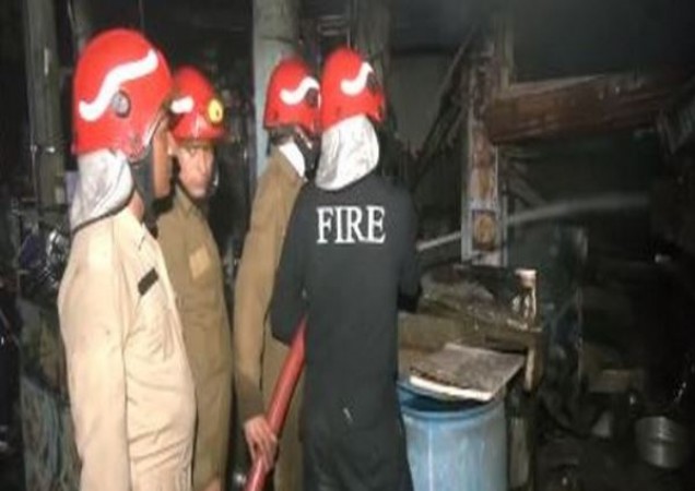 Fire Breaks Out at Delhi’s INA Market Restaurant, Several Injured