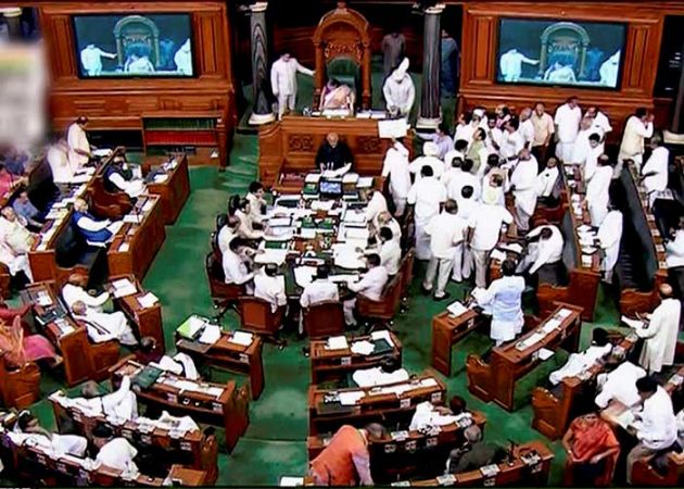 Over 1024 MPs and MLAs face criminal charges:  BJP tops  while Cong and RJD in second spot