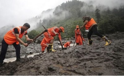 Following Cloudburst Jammu,  Indian Air Force rescues 74 personnel from Kishtwar