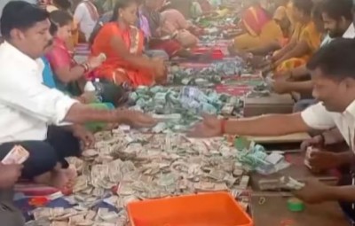 Undiyal Money Counting Event: Generous Contributions at Ramanathaswamy Temple