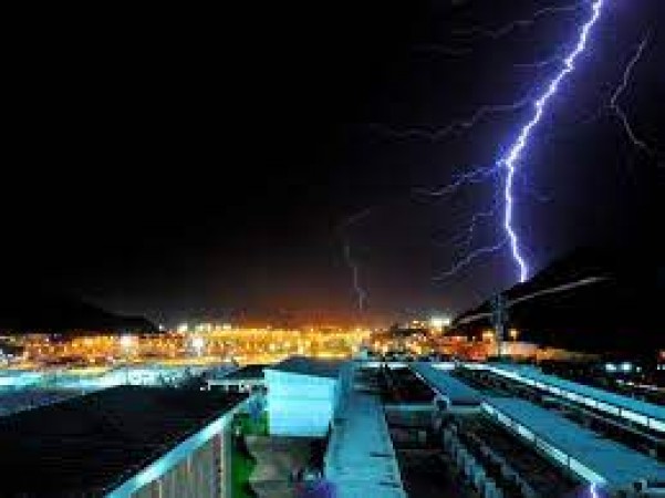 Unseasonal rain and light with thunder predicted by Visakhapatnam Meteorological Department