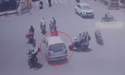 कोल्हापुर में भीषण टक्कर: तेज रफ्तार सैंट्रो ने चार बाइक को रौंदा, 3 की मौत और 6 घायल