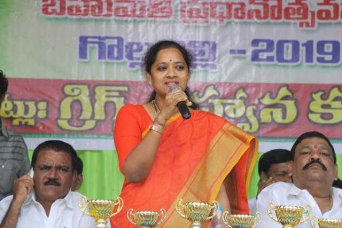 MP Chinta Anuradha appealed private organizations to came in support of Covid victims