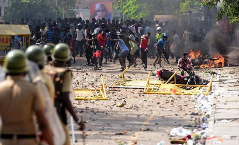 Violent riot led to the death of 6 farmers, MP govt. will ready to talk