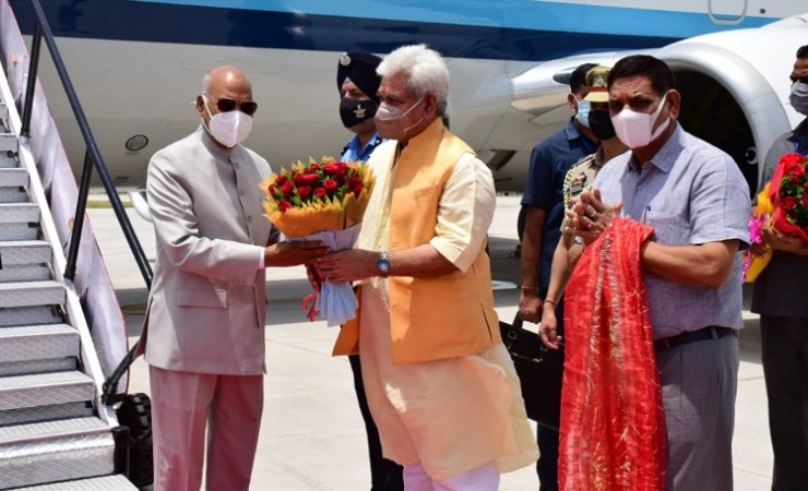 President Ram Nath Kovind reaches Jammu for IIM's convocation