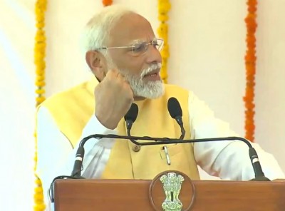 PM Modi Emphasizes Value Addition and Collective Progress in First Address to PMO Officials