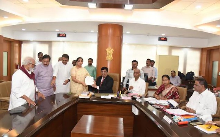 Sunetra Pawar Files Papers as NCP Candidate for Rajya Sabha Elections