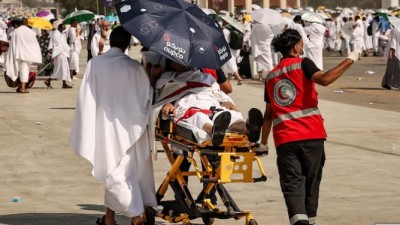 Over 1,000 Pilgrims Die Amid Extreme Heat During Hajj