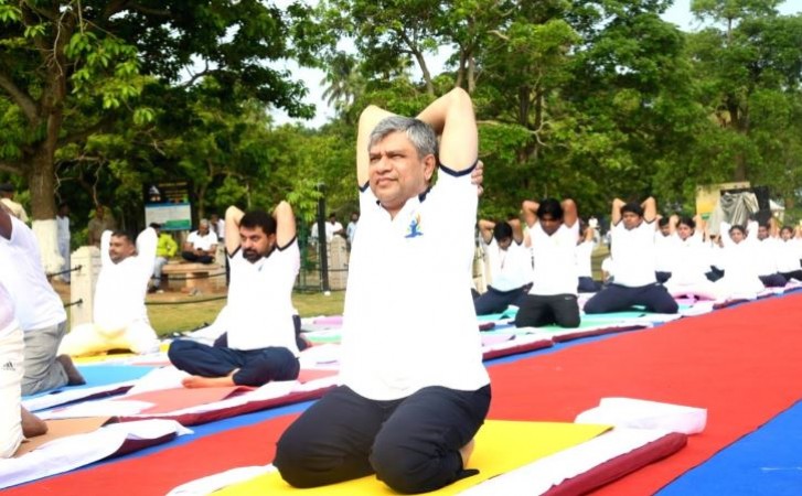More union ministers join Yoga Day celebrations in Odisha