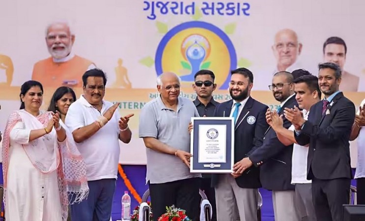 PM Modi Hails Surat as it sets new Guinness World Record on Yoga
