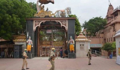UP  Govt mulls Religious places to open during weekend lockdown