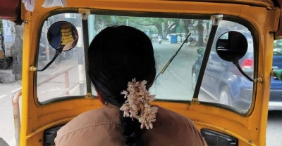 Tamil Nadu Announces Rs.1 Lakh Subsidy for Women and Transgender Auto Drivers