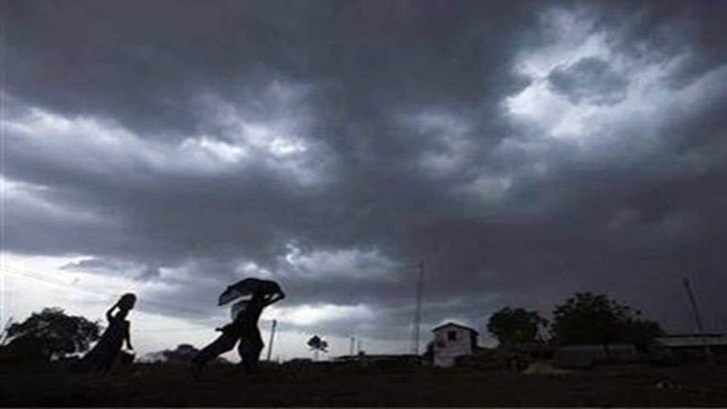 IMD Alerts: Thunderstorm, gusty winds expected in Delhi, 8 states and UTs