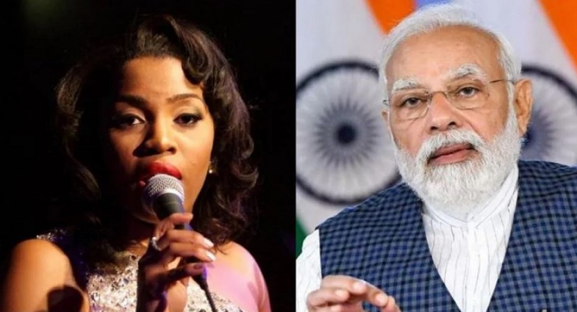 Singer Mary Millben Pays Respect to PM Modi by Touching His Feet After Performing 'Jana Gana Mana