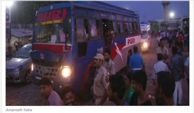 The first batch of Amarnath Yatra flagged off  from Jammu