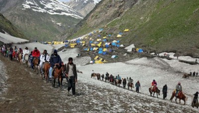 Over 4,700 pilgrims leave for Amarnath cave shrine from Jammu