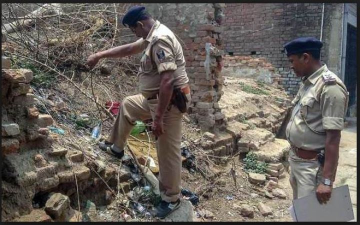 A 10-year-old girl body found in a tank in MP