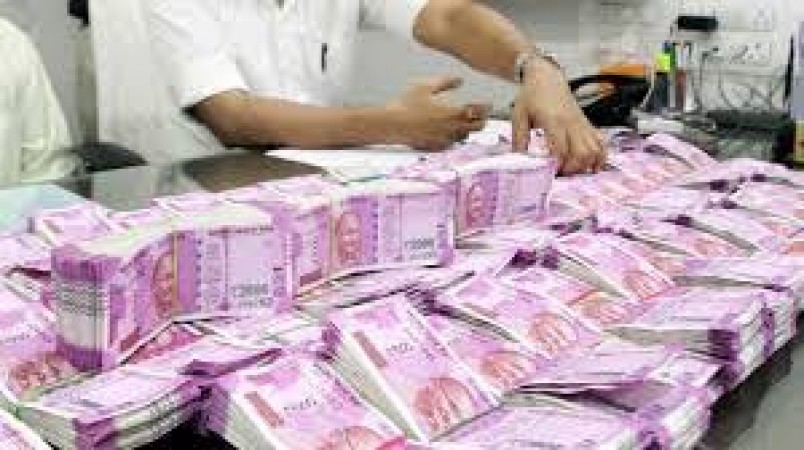 Income Tax raid in Tamil Nadu, 175 cr. unaccounted cash detected