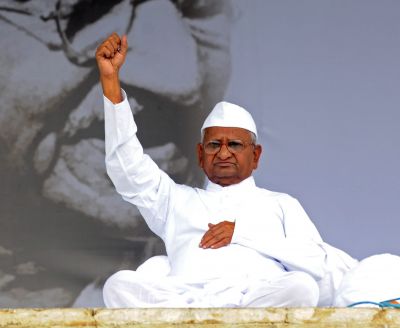 Anna Hazare sought a place for movement from PM