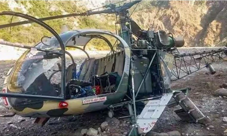 BREAKING! Indian Army chopper crashes near Mandala