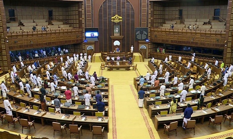 Protest erupts in Kerala Assembly session, Know why
