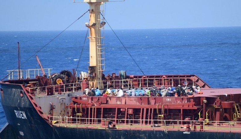 India to Prosecute 35 Somali Pirates Captured on Hijacked Ship