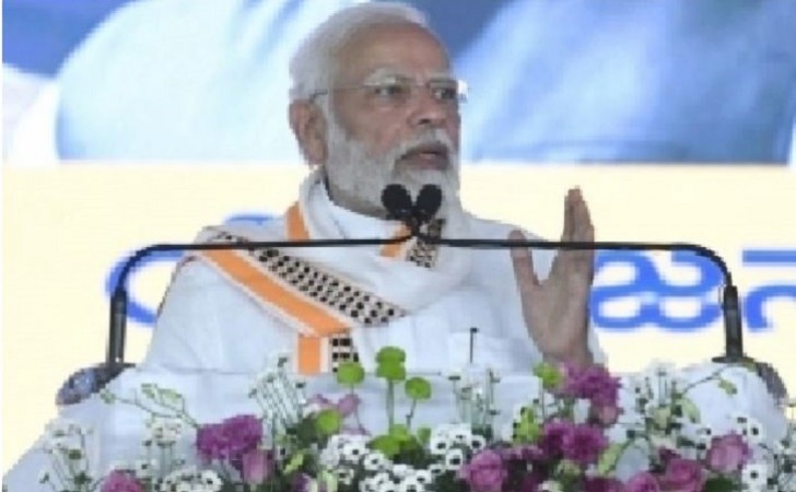 PM unveils Dev projects worth Rs 1,780 crore in Varanasi