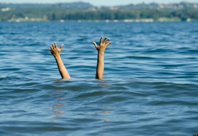 Seven young person drowned into lake after celebrating Holi