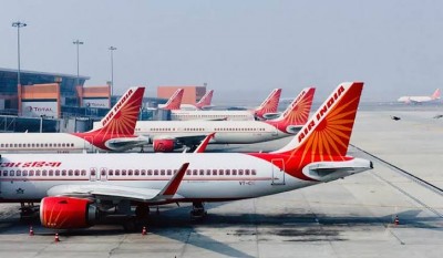 टीकाकरण की मांग कर रहा एयर इंडिया, पायलटों ने दी ' काम बंद ' करने की धमकी