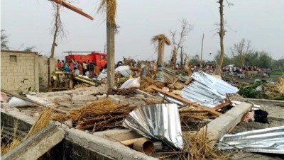 पश्चिम बंगाल में तूफान और बिजली गिरने से मची तबाही, 12 लोगों की दुखद मौत