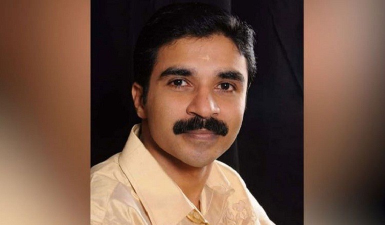 Acclaimed Television journalist Vipin Chandh dies of COVID-19 in Kochi