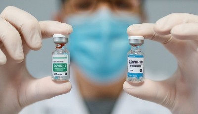 दो कोरोना टीकों की खुराक मिलाने से कोई दुष्प्रभाव होता है? जानिए क्या कहते है विशेषज्ञ