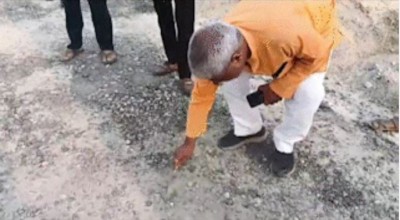 BJP MLA Chetram Exposes Poor Road Construction Quality in Shahjahanpur
