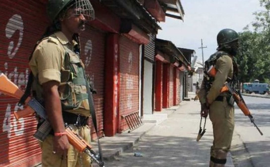 Two suspected spies arrested near Ratnuchak Military Station in Jammu