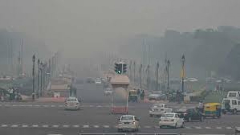 दिल्ली में लगातार बढ़ रहा है वायु प्रदूषण