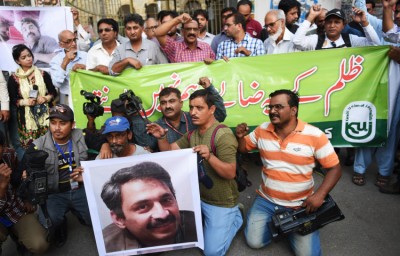पाकिस्तान ने देश में पत्रकारों की रक्षा के लिए नए कानून का किया आह्वान