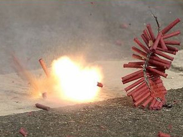 दिवाली पर पटाखे फोड़ना लोगों को पड़ा भारी, कई हुए जख्मी