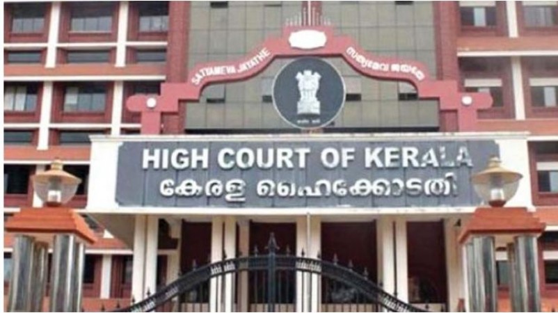 Kerala HC issued notices to Governor in re-appointment of Kannur VC