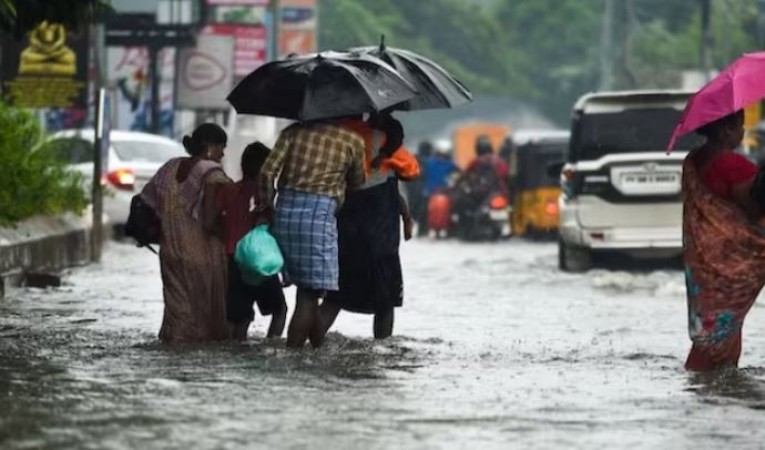 IMD Warns of Widespread Rain and Thundershowers: School Closures in Thiruvarur and Karaikkal