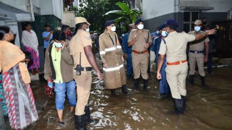 तमिलनाडु में कुल 75,000 पुलिस और होमगार्ड पुलिस के जवान आपातकाल के लिए तैयार हैं