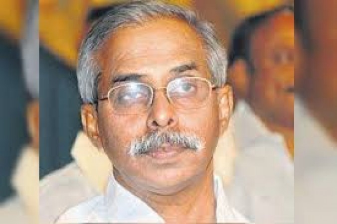 After the High Court order, the CBI has begun investigation into the murder of former minister and MP YS Vivekananda Reddy
